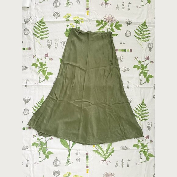 Other Stories Flowy Satin A-Line Midi Skirt Green pistachio Size 2 - Picture 5 of 10